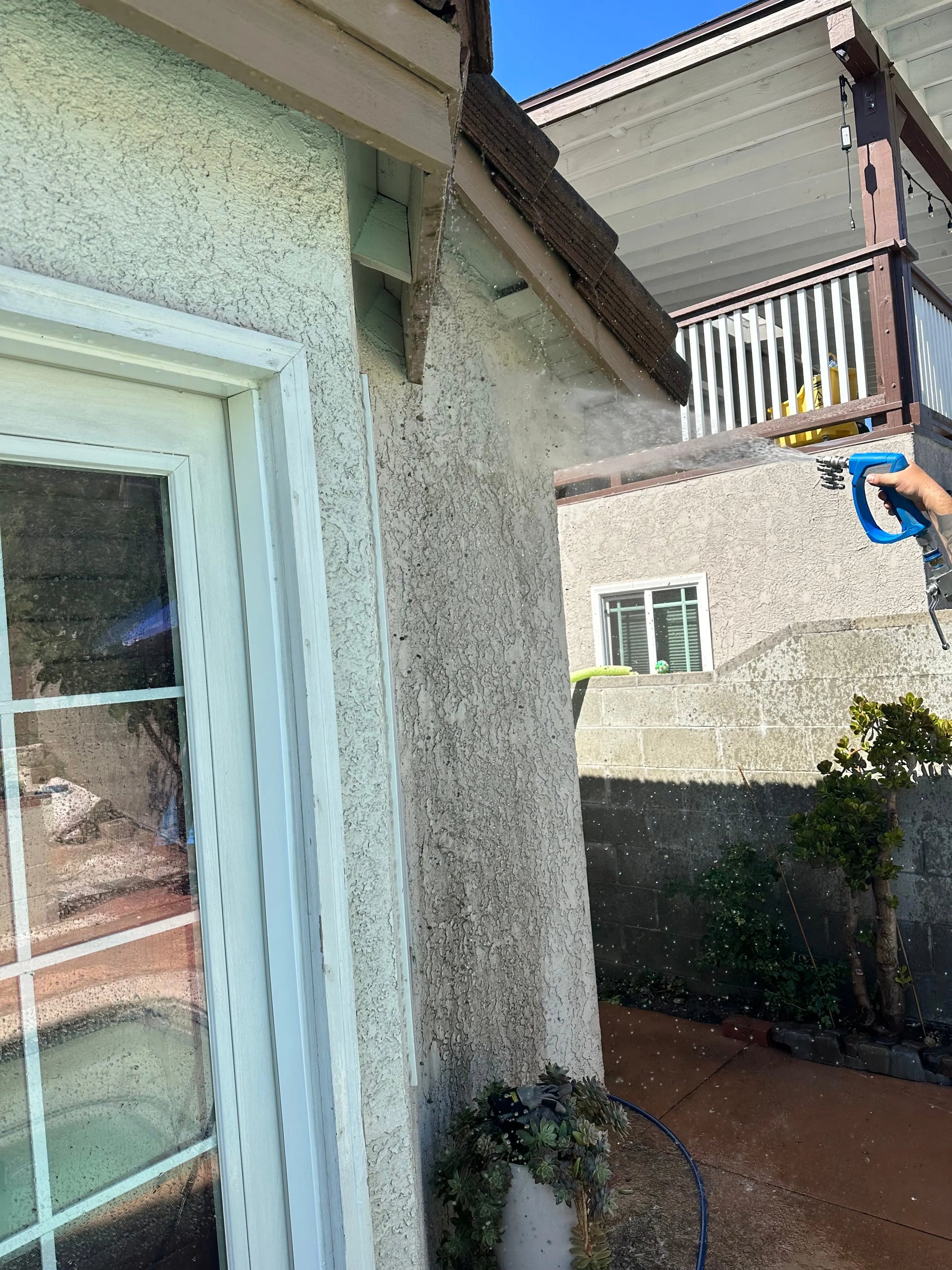 Exterior House Wash -Soft Washing- Tomicic's Pressure Washing & Sweeping